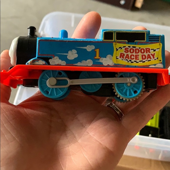 THOMAS SODOR RACE DAY Trackmaster Train Engine - Picture 2 of 14